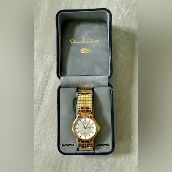 Vintage Oscar De La Renta Men’s Watch Needs Battery - Picture 2 of 8